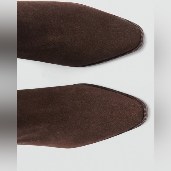 100% bovine leather. Long design. Square heel.‎ Height: 5cm. Zipper closure. - Picture 5 of 10